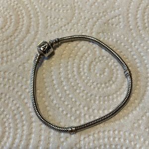 Pandora Moments 7” Snake Chain Bracelet
